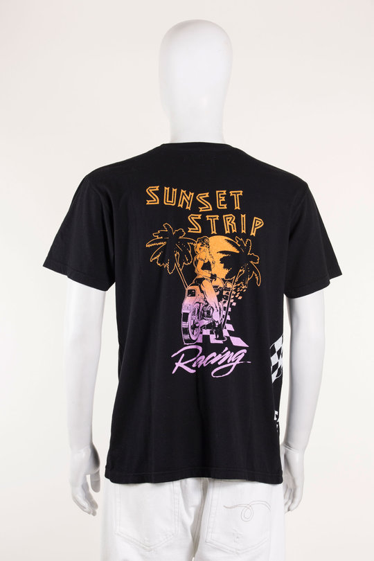 T-Shirt Sunset Trip, Local Authority