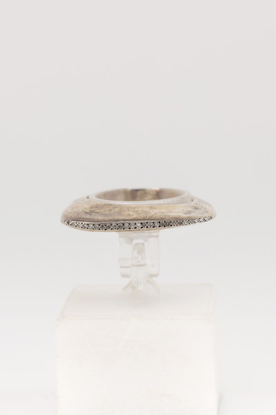 Ring 9 Silber mit weissen Diamantensplittern, Rosa Maria Jewellery