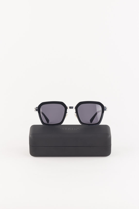Sonnenbrille Misty 24140C797 ID5444 black/ silver, Mykita