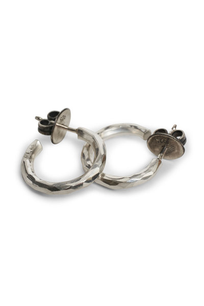 Ohrring hoop studs hammered silver, Werkstatt Muenchen