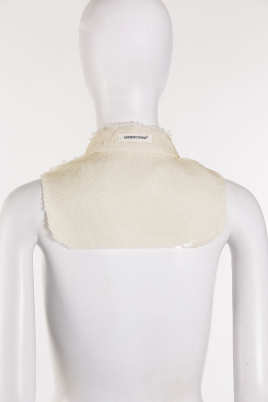 Kragen UP1F1001 ivory, Undercover