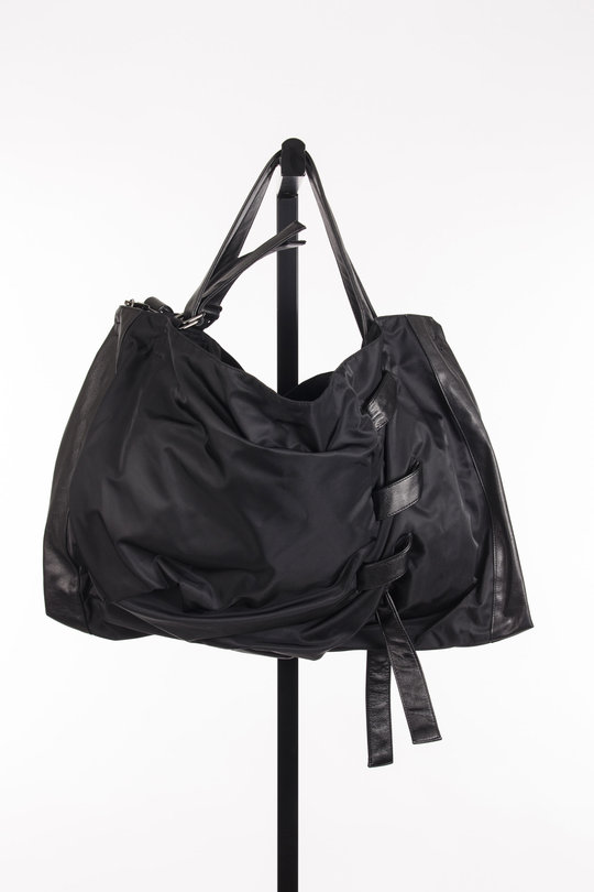 Tasche DL-I31-830-1-02 black, Yohji Yamamoto
