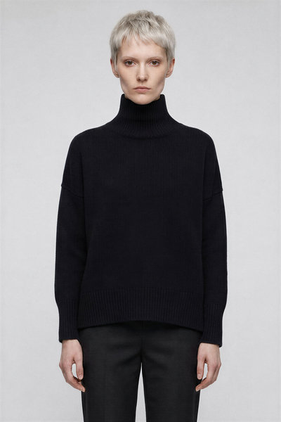 Pullover 2026113 Heidi black, Lisa Yang