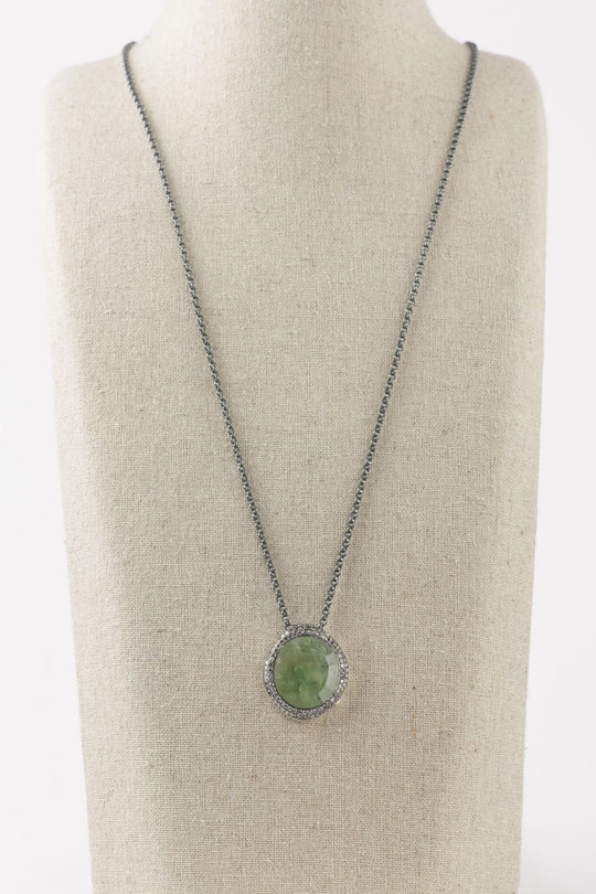 Kette PE 002163 icy  grey diamonds with prehnite shiny stone, Rosa Maria Jewellery