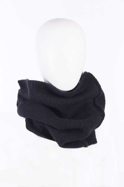 Schal GK12F26 black, Isabel Benenato