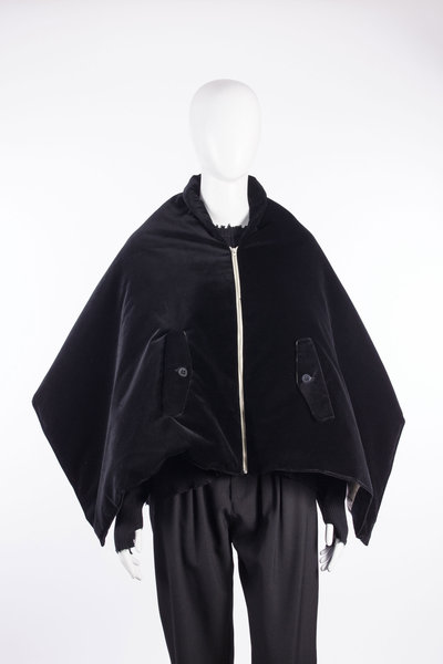 Cape BK33-PV1488 black, FABIO QUARANTA