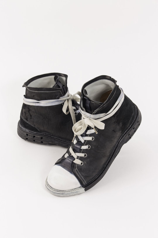 Sneaker W26-1-3 0.5 H12 black/white, Layer-0