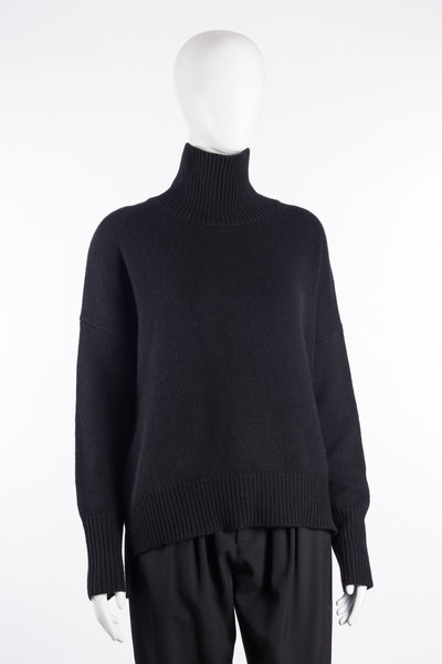 Pullover 2026113 Heidi black, Lisa Yang